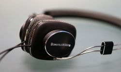   Bowers & Wilkins P3:     
